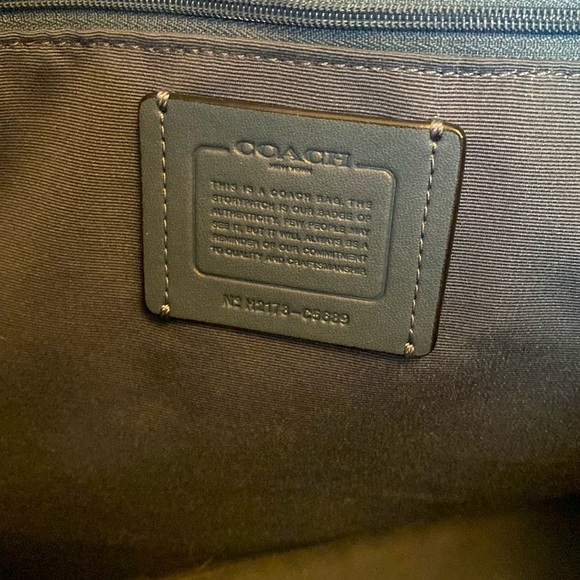 Coach Carry-all tote - Picture 7 of 9